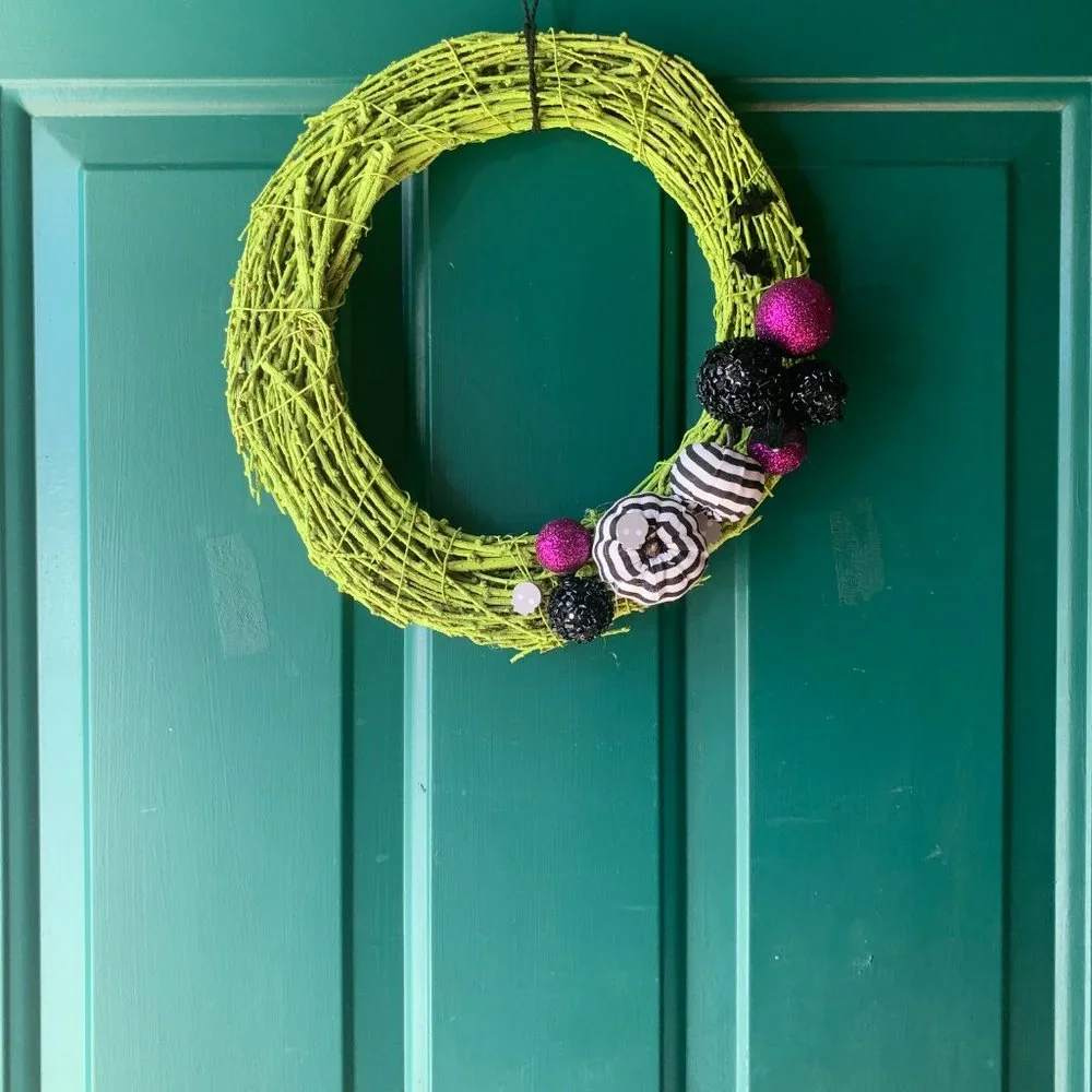 Black and White Pumpkins with Skulls & Bats - Lime Green Happy Halloween Wreath